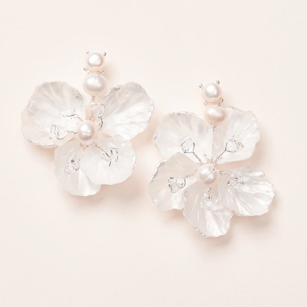 Dareth Colburn Bridal Nia Flower Earrings